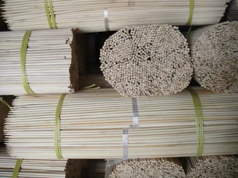 natural-garden-bamboo-sticks